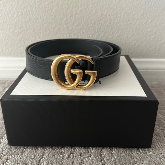 Gucci LEATHER BELT WITH DOUBLE G BUCKLE - Picture 2 of 7